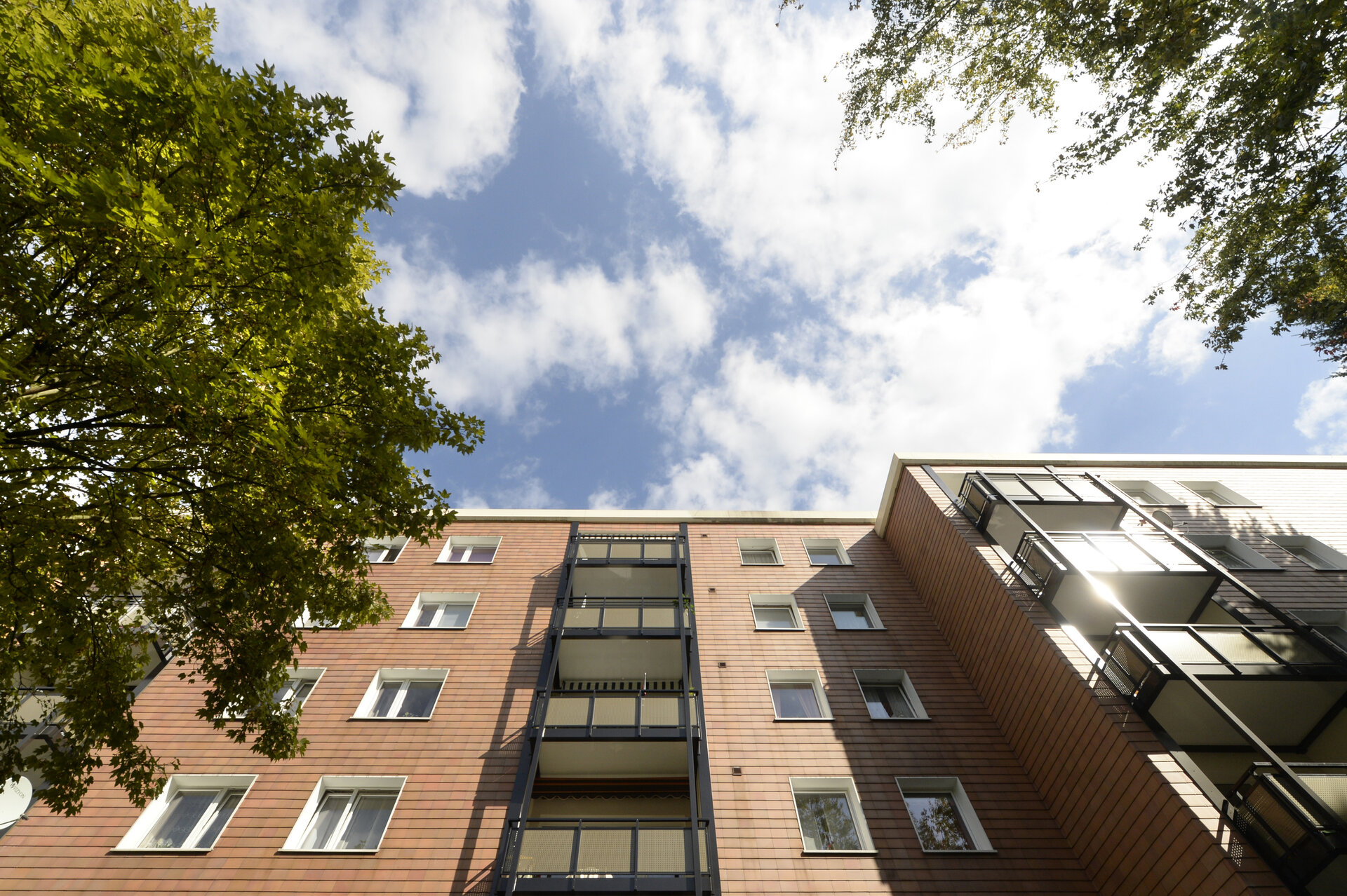 Hochhausgebäude Schleswiger Weg 23