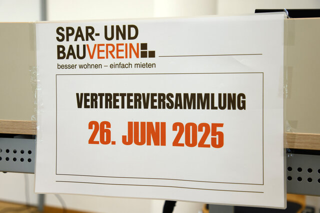 Schild mit Vertreterversammlung